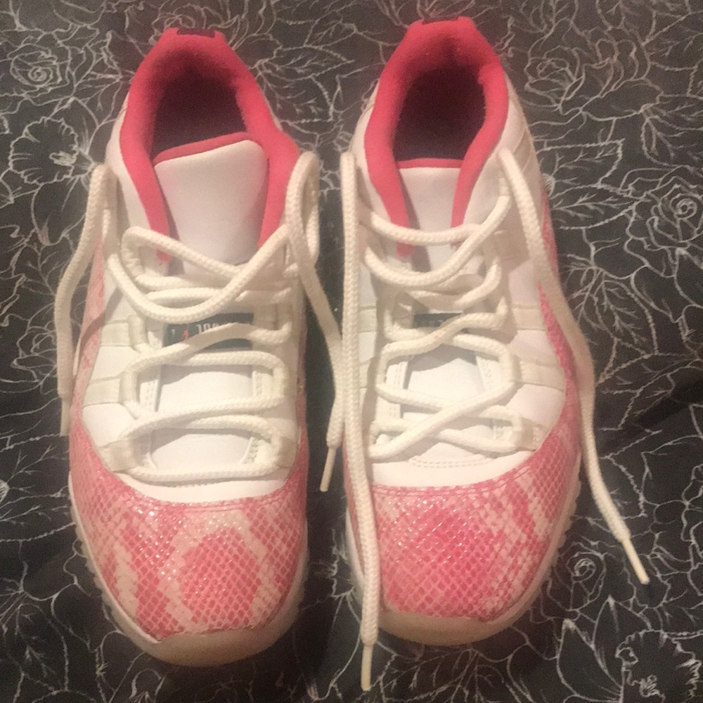 Jordan low 11 for sale